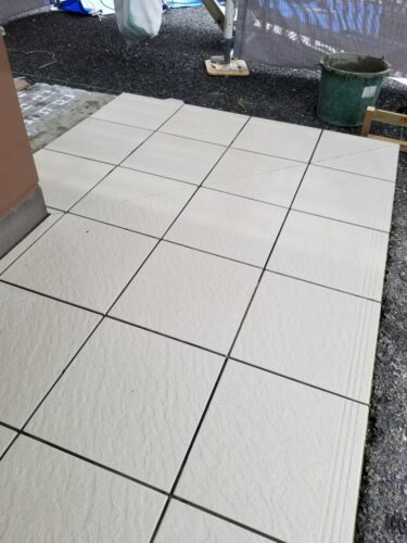 「ZEH住宅で構造材が白カビに？現場監督も知るべき対策法」